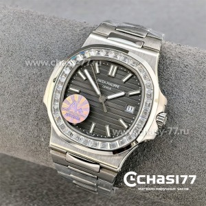 Patek Philippe Men Nautilus (25421)