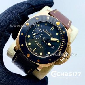 Panerai Luminor Submersible (14442)